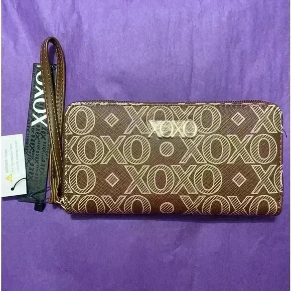 XOXO Wristlet Wallet - Your choice all three NWT - Picture 11 of 14